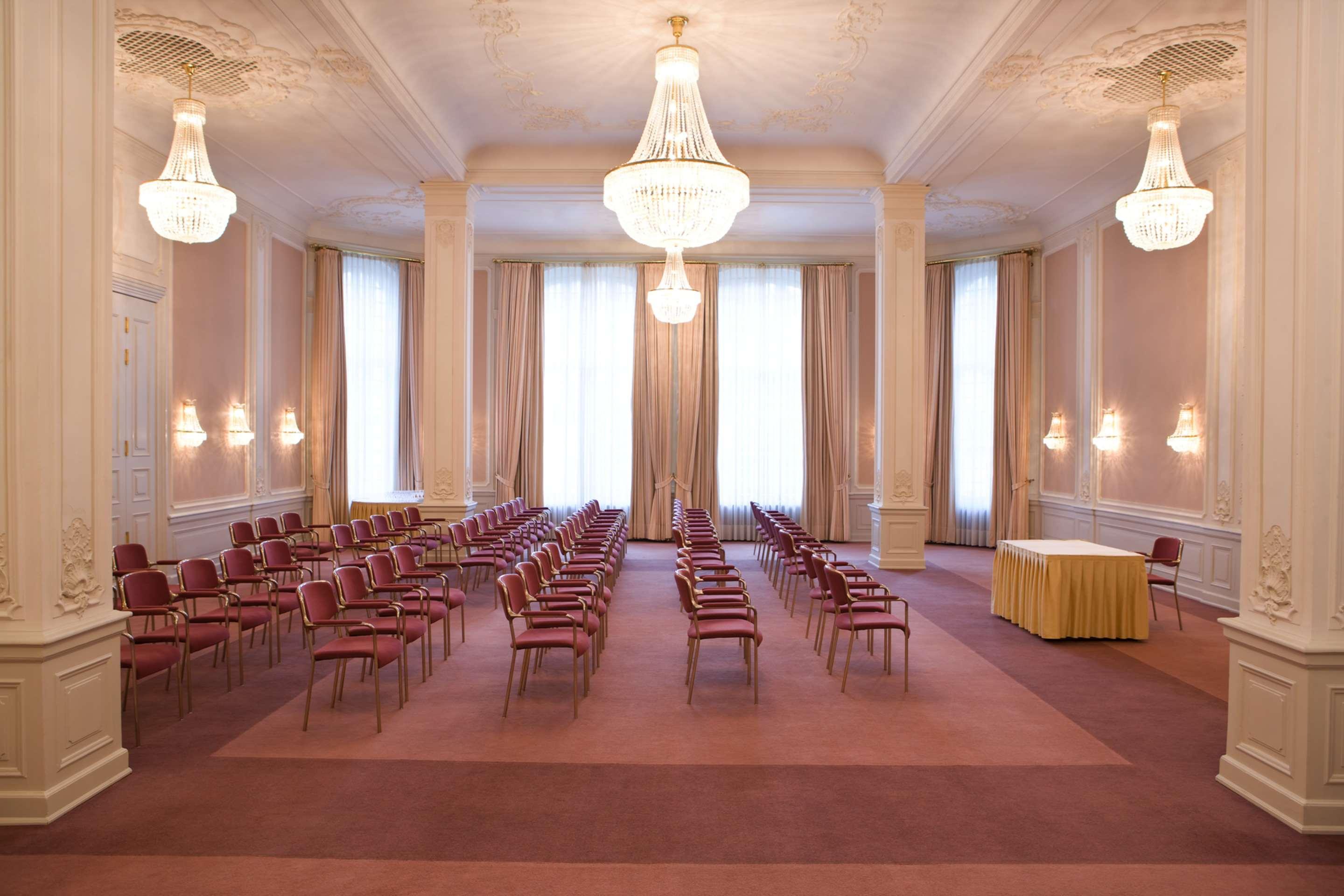 Steigenberger Hotel&Spa Bad Pyrmont Exterior foto The main conference room